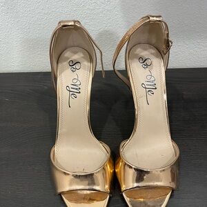 So Me Women's Shiny Gold Heels